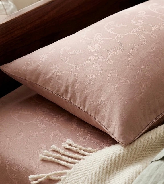 Fitted pink bedsheet self print 3 pcs