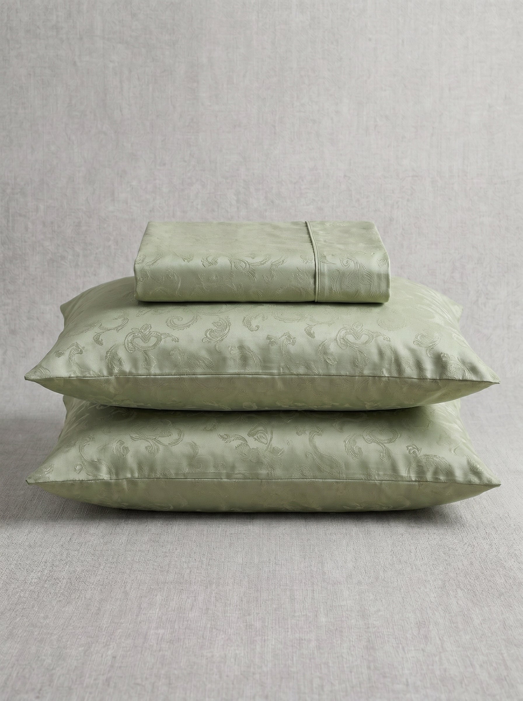 Fitted green bedsheet self print 3pcs