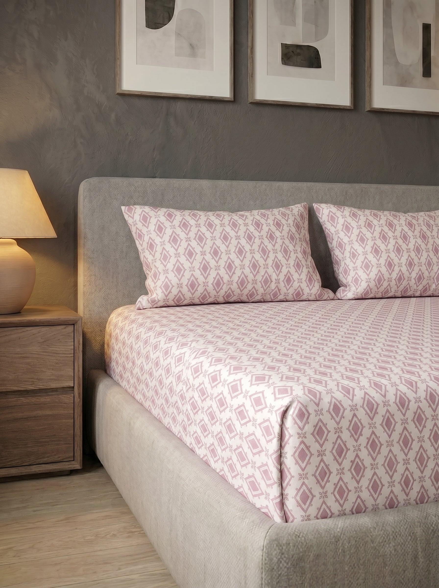 Soft Cotton Diamond in pink 3 Pcs Printed Bedsheet Set - image 3